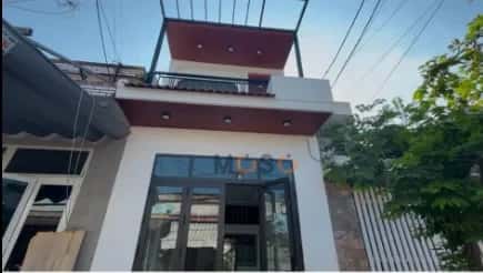 Townhouse 78.6 m² · 4 bed · Giáp Văn Cương